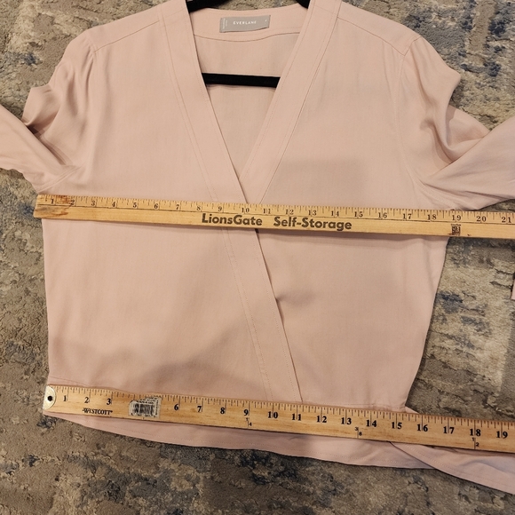 Everlane 100% Silk Pink Wrap Long Sleeve Top Washable Size 4 - Picture 4 of 14